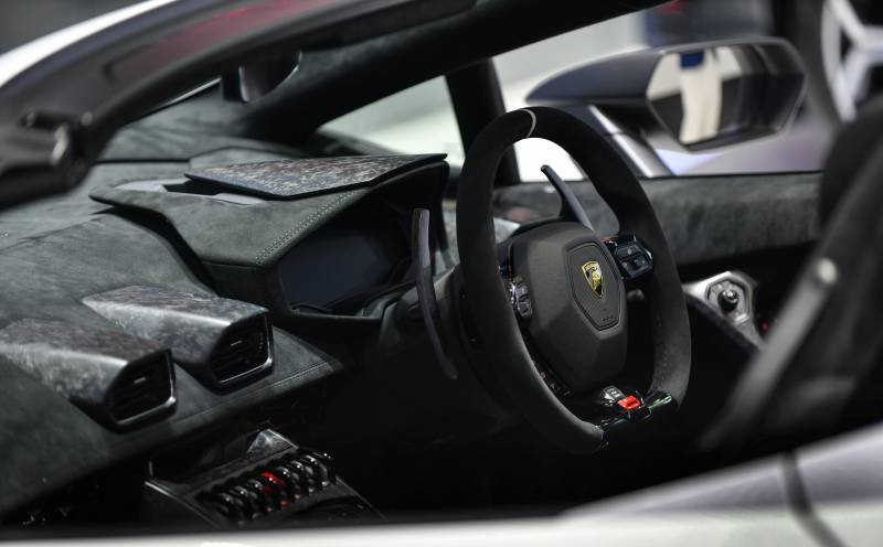 Faire assurer sa Lamborghini Huracan à Dardilly proche Lyon avec assurance au kilomètre ou faible utilisation