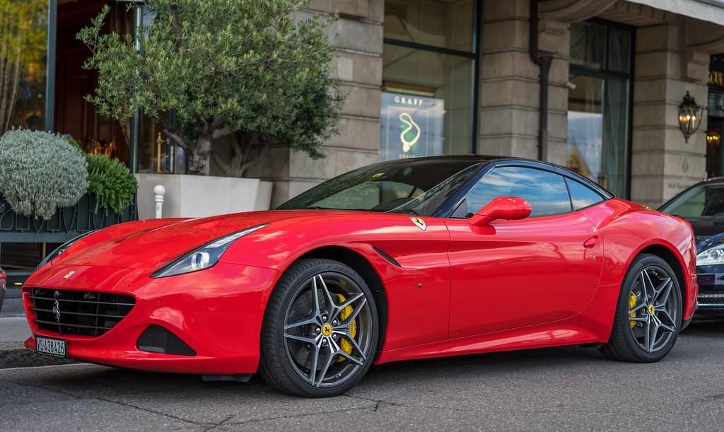 Assurance pas chère Ferrari California à Marseille