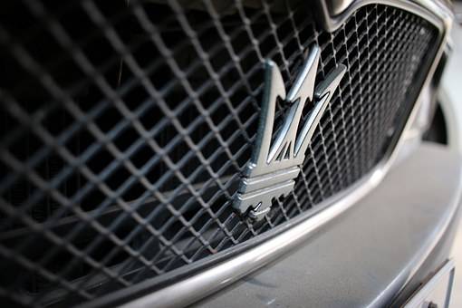 Quel contrat d’assurance choisir pour ma Maserati Quattroporte à Paris ? 