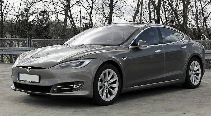 Meilleure assurance pas chère Tesla Model S Grande Autonomie à Aix-en-Provence