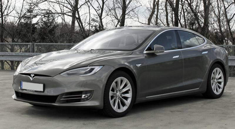 TESLA MODEL S